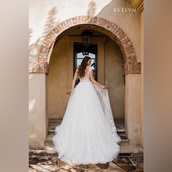 Size 8 (L) EVELYN BRIDAL Pearl embroidery sequin lace mesh wedding dress - Picture 6 of 9